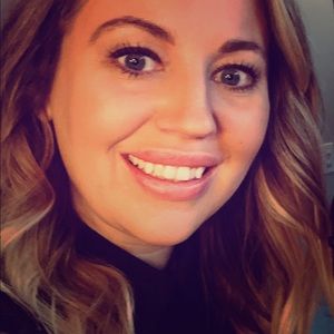 Meet your Posher, Kim